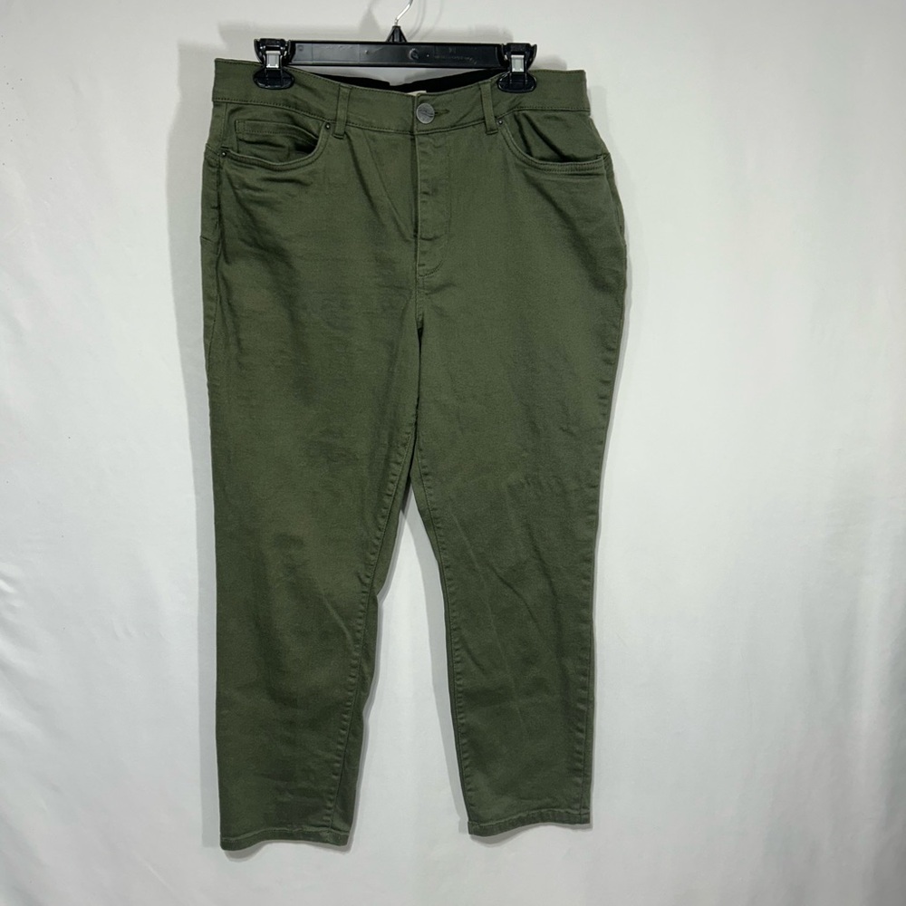 Ricki’s Olive Green sculpt and slimming Pants. Size 14.